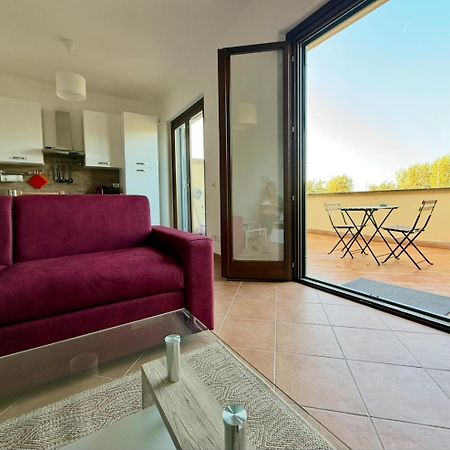 פיומיצ'ינו Lm Apartment Isola מראה חיצוני תמונה